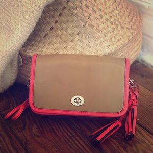 Coach crossbody e/w bag